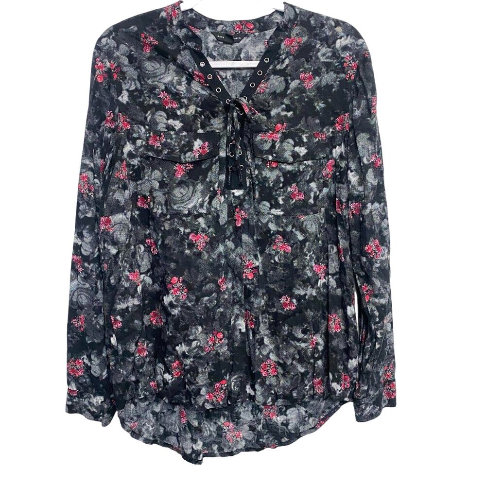 Rock & Republic Women's Medium Blouse Black Gray Floral Long‎ Sleeve Lace Tie Up